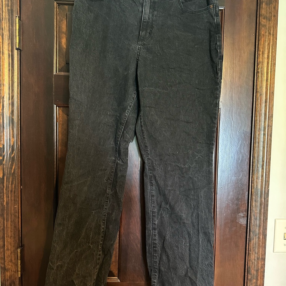 Universal Thread Women's Boot Cut Jeans - Black